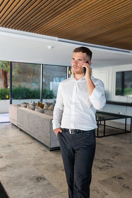 In seiner wegweisenden Betrachtung zum Mentoring im digitalen Zeitalter präsentiert Andreas Matuska eine neuartige Herangehensweise an moderne Mentorschaft.